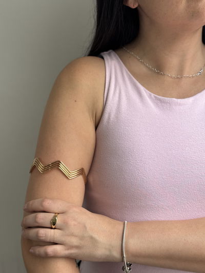 BRAZALETE DAY GOLD - ACERO QUIRÚRGICO