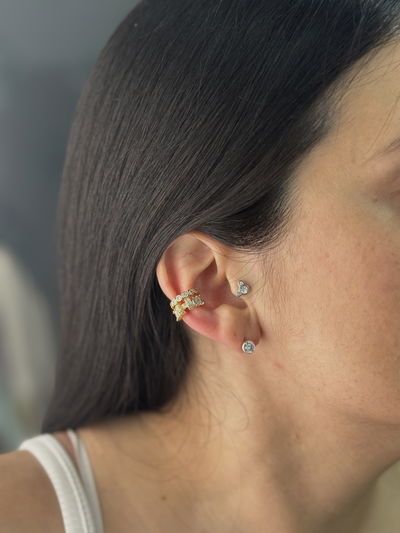 EARCUFF BRIT GOLDEN ACERO QUIRÚRGICO