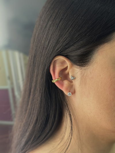 EARCUFF VANYA GOLDEN ACERO QUIRURGICO 