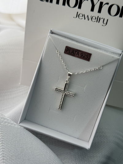 COLLAR CRUZ CON CRISTALES PLATA 925