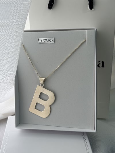 COLLAR INICIAL XL PLATA 925