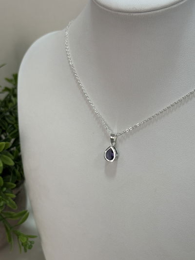 COLLAR CRISTAL LILA ACERO BLANCO 