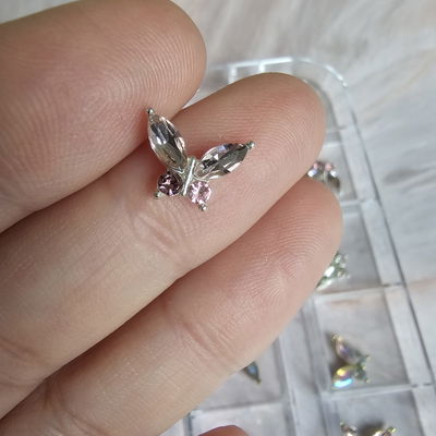 Box de Apliques de uñas Maripositas de Cristal