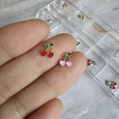 Box de Apliques para uñas - Cerecitas corazón