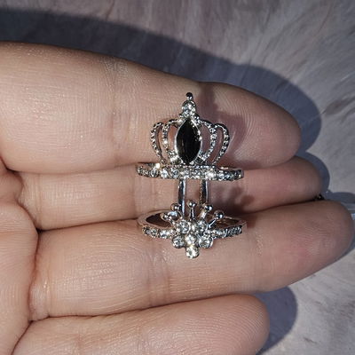 Anillo Corona Plateado con piedra Negra