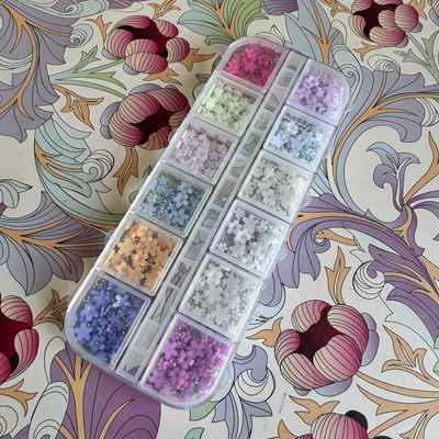 Box de Deco para uñas - Flores Sakura con perla Doradas y Plateadas mod1