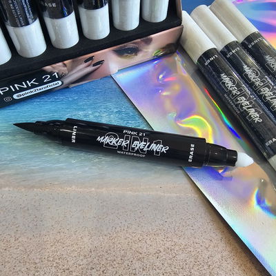 Delineador Maker Eyeliner
