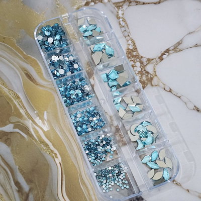 Box de 12 formas Cristales Strass Turquesa
