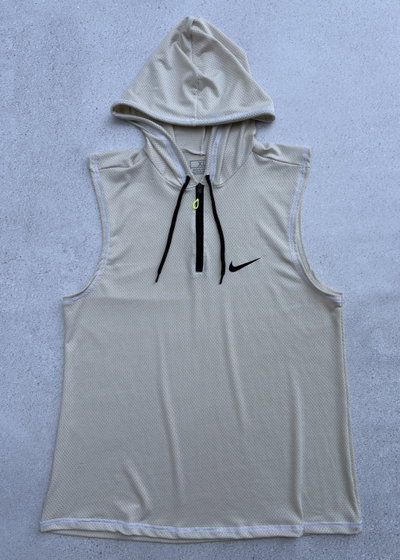 Musculosa Deportiva con Capucha - DryFit Calada