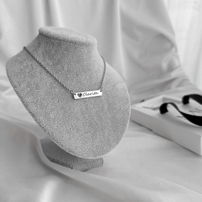 Collar barra y corazón con Grabado