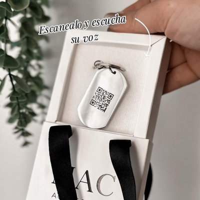 Llavero o collar con QR