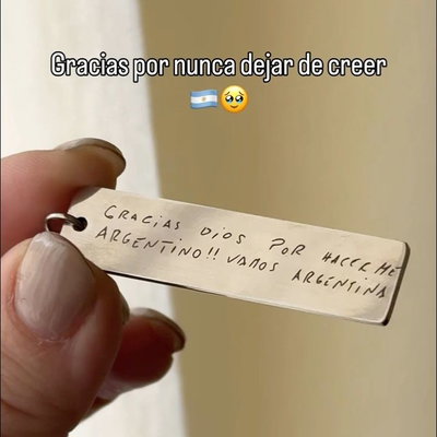 Llavero Edición Especial – Gracias Dios Messi