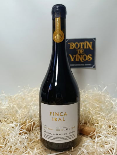 Finca Iral | Exclusive Rows | Solo 2000 botellas | Petit Verdot 2022