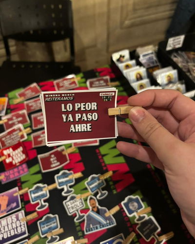 STICKER CRÓNICA: LO PEOR YA PASÓ AHRE