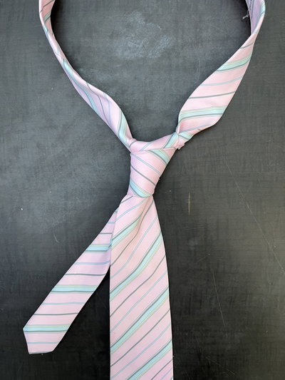 Corbata chacharel