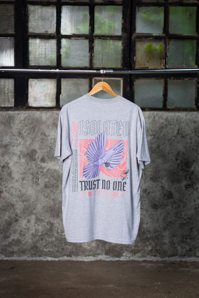 Remera over TRUST