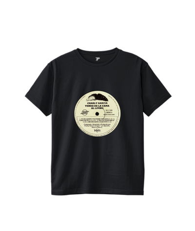 Remera Disco "Yendo de la cama al living"