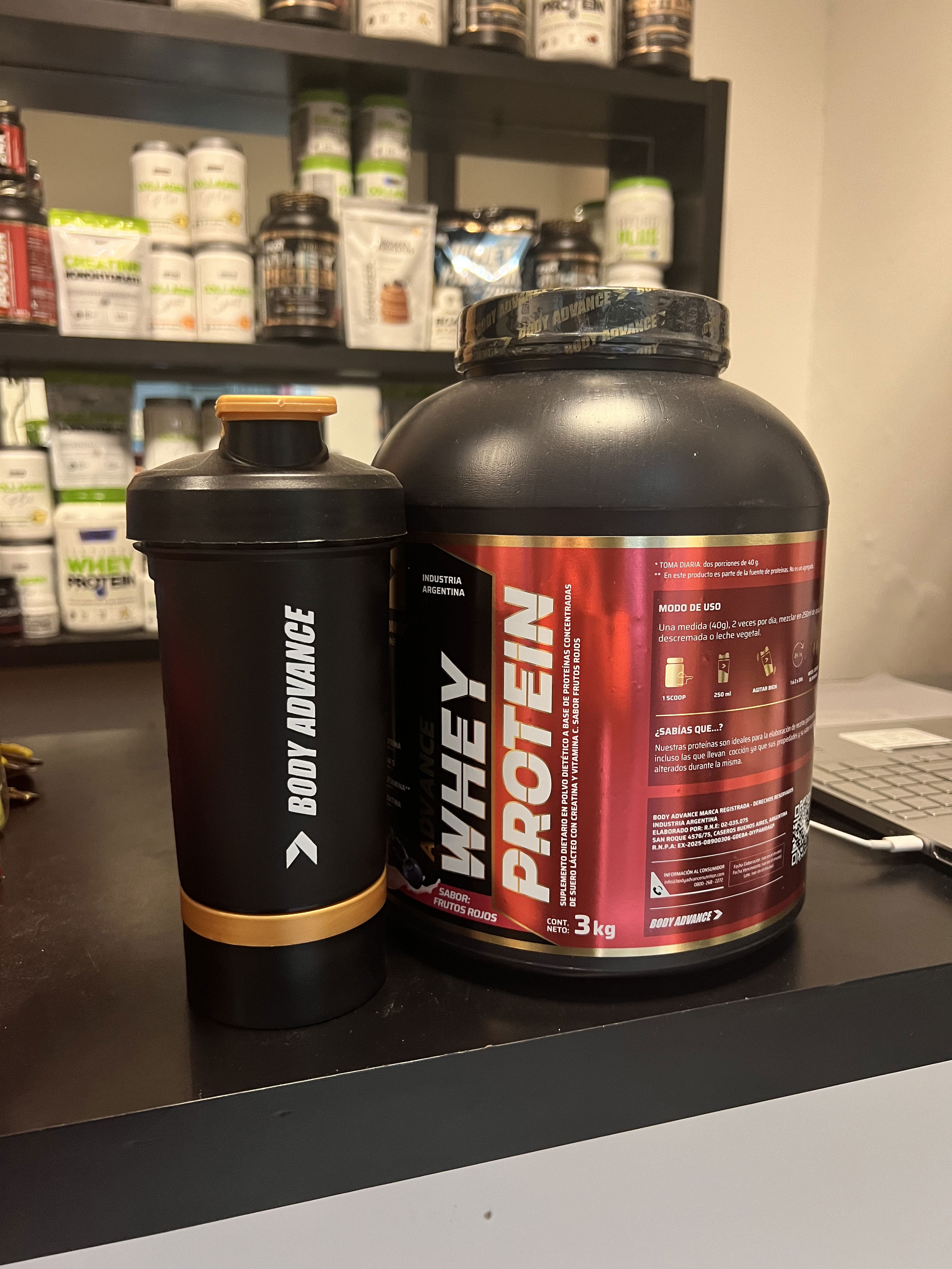 COMBO: Proteina 3kg + Shaker de Body Advance