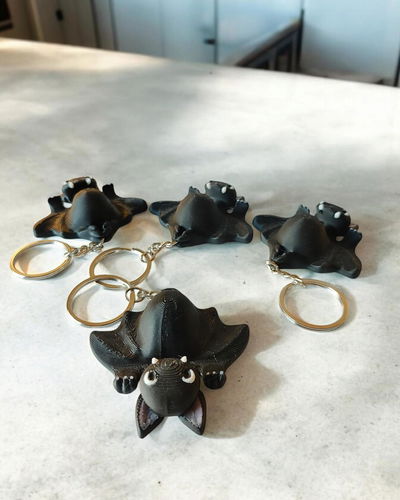 Llavero-soporte Murcielago