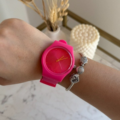 RELOJ ANNIE FUCSIA