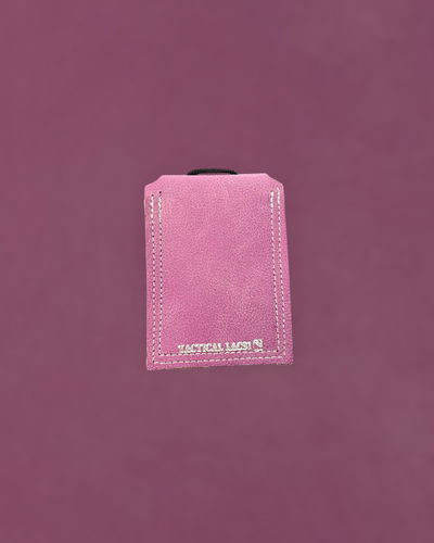 Porta credencial doble lila de cuero