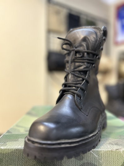 Borcego cuero y cordura caña alta