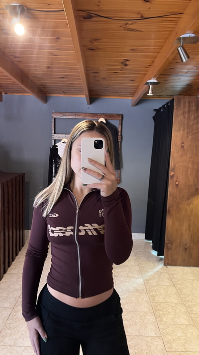 Remera CIERRE