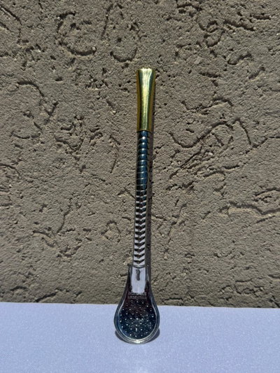 Bombilla Curva Cincelada (Bronce)