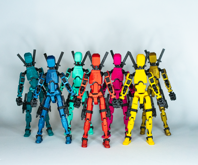 Robot Dummy Reforzado con Accesorios y Armas