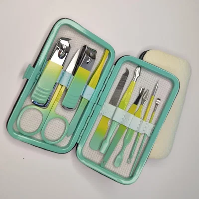 Set de manicura 10 pcs con estuche 