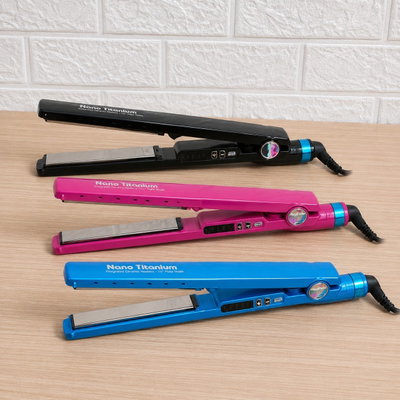 Plancha de pelo titanium profesional 