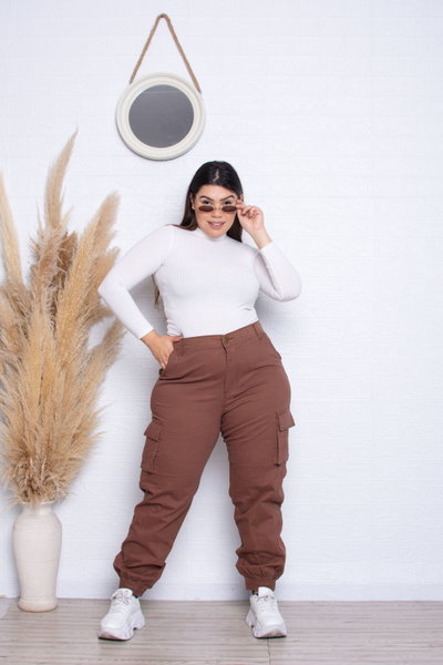 Jogger Gabardina Chocolate Cargo Elastizado