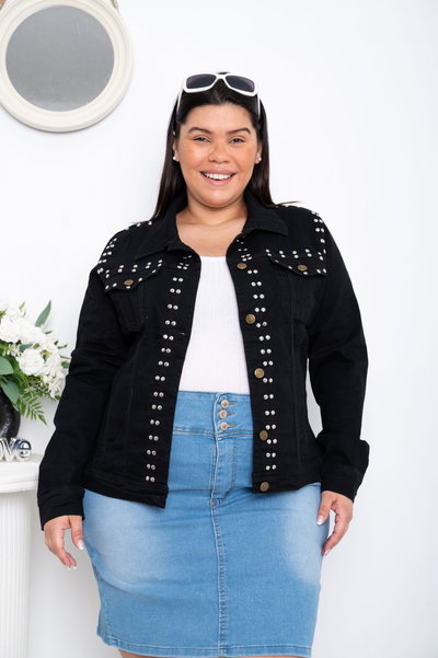 Campera Negra c/Tachas Elastizado