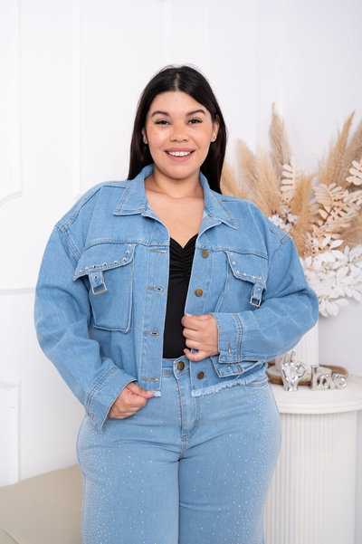 Campera Mom Celeste c/Tachas Rígido 