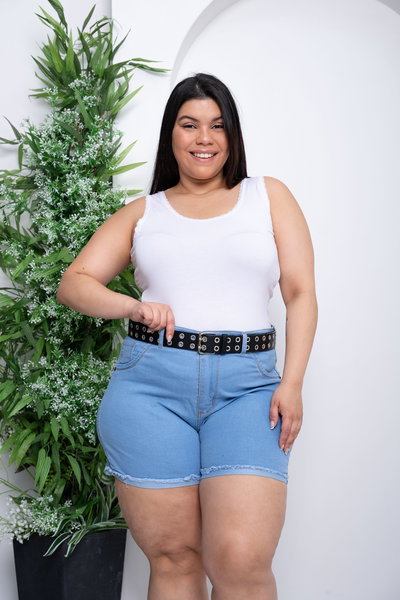 Short Celeste Liso Elastizado 
