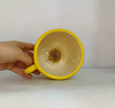 Tazón con Flor en el fondo 