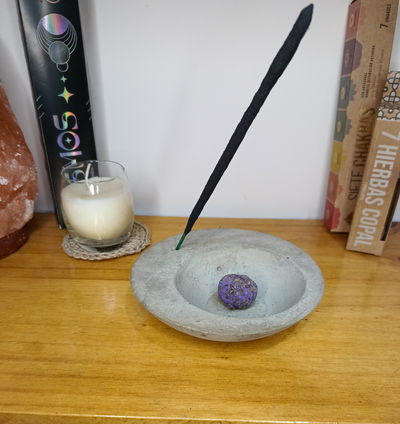 Sahumador Cemento con Porta Sahumerio 