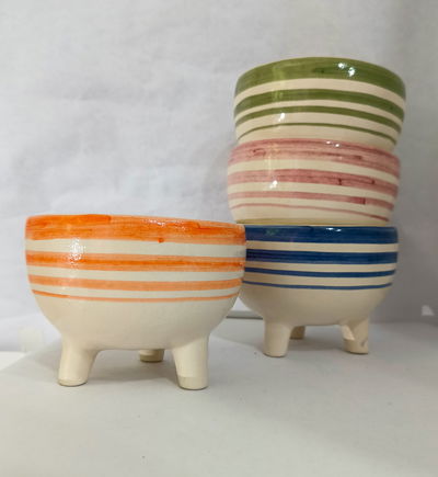 Porta Macetas con líneas 