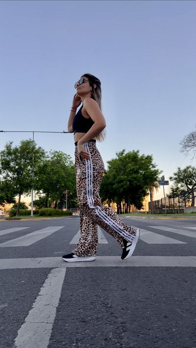 PANTALÓN OVER ANIMAL TIGRE