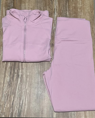 CONJUNTO DEPORTIVO ALMENDRA ROSA CLARO