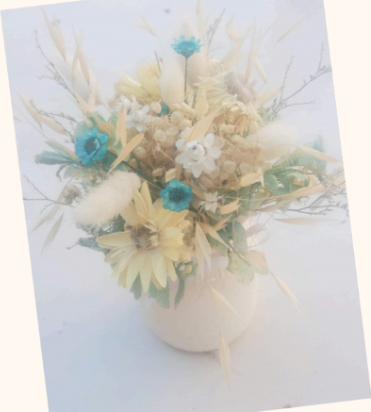 Florerito (tamaño yogurt) + Arreglo Floral