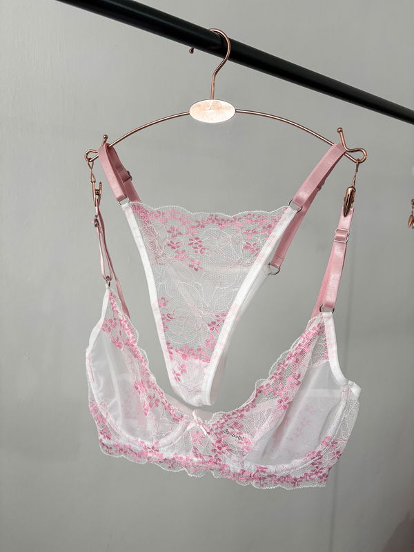 Berlín Blanco flores rosas