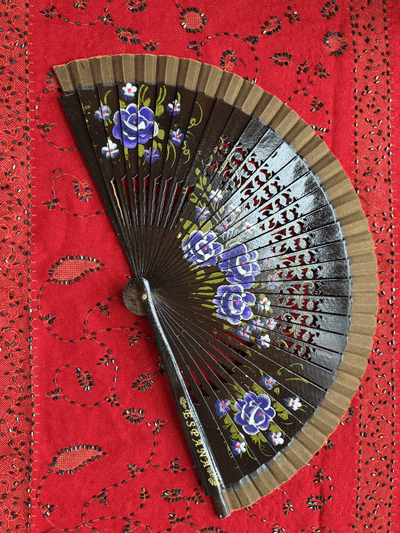 Abanico 23 cm marrón