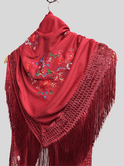 Mantoncillo español bordado