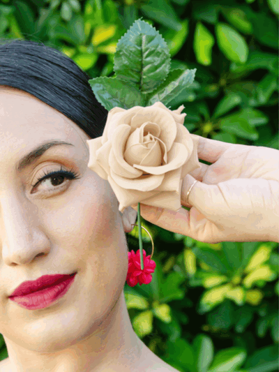 flor 7 cm color crema