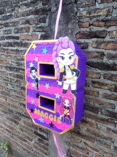 Piñata Guerreras Kpop Zoey Huntrix Rumi Mira Demon Hunters 70cm
