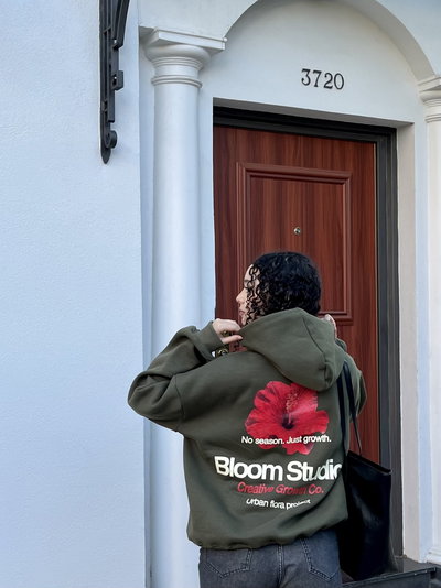 BUZO FRISADO "BLOOM STUDIO"
