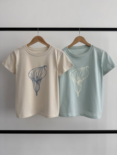 REMERA "LIRIO"