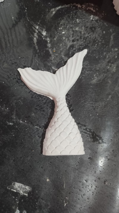 COLA DE SIRENA PIEZA DE YESO