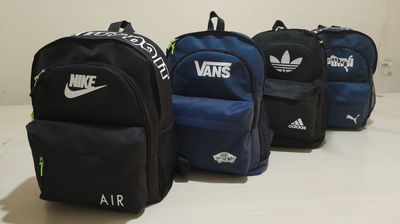 MOCHILAS IMPORTADO 3 COMPARTIMENTOS Varios modelos